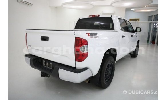 Sayi Imported Toyota Tundra White Mota in Import - Dubai a Ashanti Sayi Imported Toyota Tundra White Mota in Import - Dubai a Ashanti