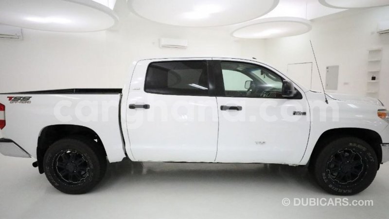 Big with watermark toyota tundra ashanti import dubai 12914