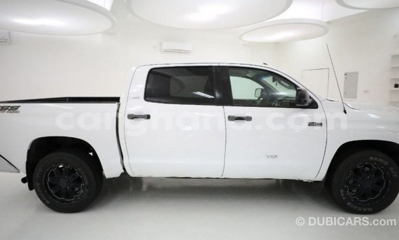 Sayi Imported Toyota Tundra White Mota in Import - Dubai a Ashanti Sayi Imported Toyota Tundra White Mota in Import - Dubai a Ashanti