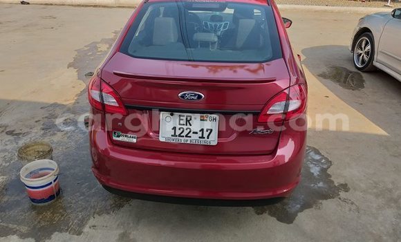 Ra Àlòkù Ford Fiesta Red Ọkọ̀ in Accra ni Greater Accra Ra Àlòkù Ford Fiesta Red Ọkọ̀ in Accra ni Greater Accra
