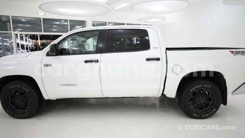 Big with watermark toyota tundra ashanti import dubai 12914