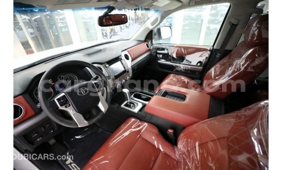 Sayi Imported Toyota Tundra White Mota in Import - Dubai a Ashanti Sayi Imported Toyota Tundra White Mota in Import - Dubai a Ashanti