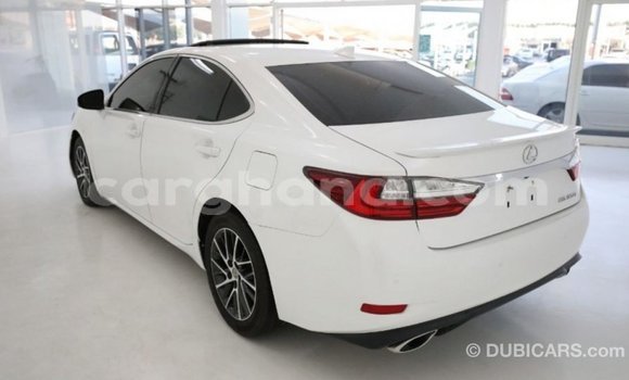 Ra Imported Lexus ES funfun Ọkọ̀ in Import - Dubai ni Ashanti Ra Imported Lexus ES funfun Ọkọ̀ in Import - Dubai ni Ashanti