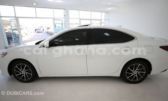 Ra Imported Lexus ES funfun Ọkọ̀ in Import - Dubai ni Ashanti Ra Imported Lexus ES funfun Ọkọ̀ in Import - Dubai ni Ashanti