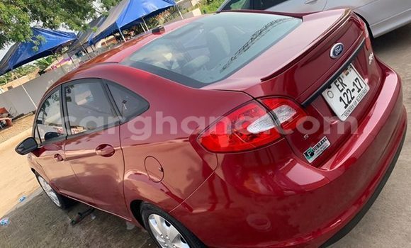 Ra Àlòkù Ford Fiesta Red Ọkọ̀ in Accra ni Greater Accra Ra Àlòkù Ford Fiesta Red Ọkọ̀ in Accra ni Greater Accra