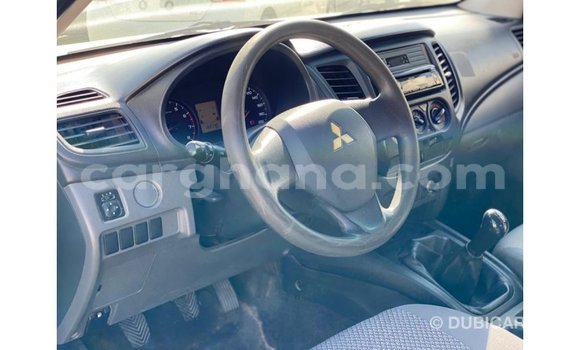 Sayi Imported Mitsubishi L200 White Mota in Import - Dubai a Ashanti Sayi Imported Mitsubishi L200 White Mota in Import - Dubai a Ashanti