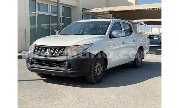 Ra Imported Mitsubishi L200 funfun Ọkọ̀ in Import - Dubai ni Ashanti Ra Imported Mitsubishi L200 funfun Ọkọ̀ in Import - Dubai ni Ashanti