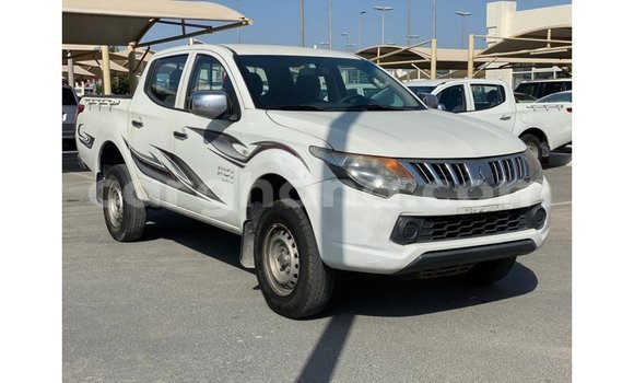Sayi Imported Mitsubishi L200 White Mota in Import - Dubai a Ashanti Sayi Imported Mitsubishi L200 White Mota in Import - Dubai a Ashanti