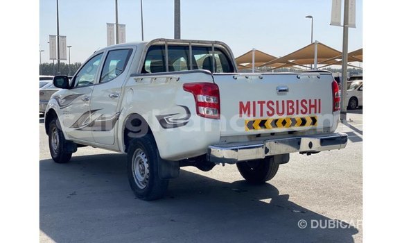 Sayi Imported Mitsubishi L200 White Mota in Import - Dubai a Ashanti Sayi Imported Mitsubishi L200 White Mota in Import - Dubai a Ashanti
