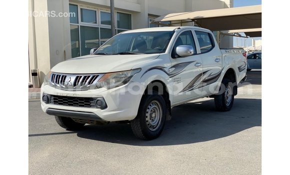 Sayi Imported Mitsubishi L200 White Mota in Import - Dubai a Ashanti Sayi Imported Mitsubishi L200 White Mota in Import - Dubai a Ashanti