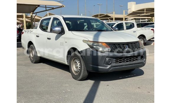 Buy Import Mitsubishi L200 White Car in Import - Dubai in Ashanti Buy Import Mitsubishi L200 White Car in Import - Dubai in Ashanti
