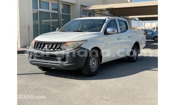 Buy Import Mitsubishi L200 White Car in Import - Dubai in Ashanti Buy Import Mitsubishi L200 White Car in Import - Dubai in Ashanti
