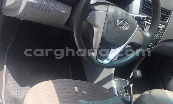 Sayi Na hannu Hyundai Accent Brown Mota in Nungua a Greater Accra Sayi Na hannu Hyundai Accent Brown Mota in Nungua a Greater Accra