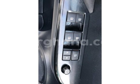 Sayi Imported Toyota Hilux White Mota in Import - Dubai a Ashanti Sayi Imported Toyota Hilux White Mota in Import - Dubai a Ashanti