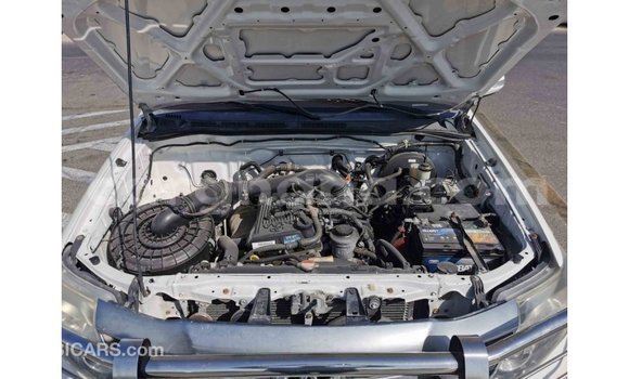 Sayi Imported Toyota Fortuner White Mota in Import - Dubai a Ashanti Sayi Imported Toyota Fortuner White Mota in Import - Dubai a Ashanti