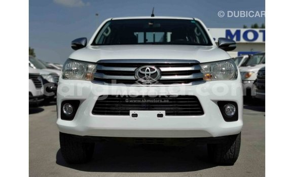 Ra Imported Toyota Hilux funfun Ọkọ̀ in Import - Dubai ni Ashanti Ra Imported Toyota Hilux funfun Ọkọ̀ in Import - Dubai ni Ashanti
