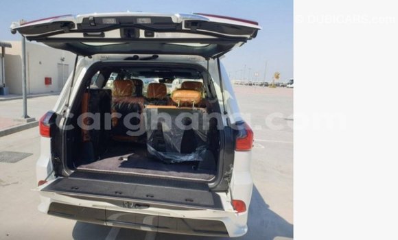Ra Imported Lexus LX funfun Ọkọ̀ in Import - Dubai ni Ashanti Ra Imported Lexus LX funfun Ọkọ̀ in Import - Dubai ni Ashanti