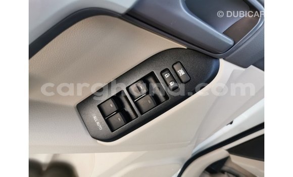Buy Import Toyota Prado White Car in Import - Dubai in Ashanti Buy Import Toyota Prado White Car in Import - Dubai in Ashanti