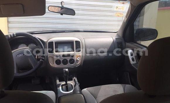 Sayi Na hannu Ford Escape Blue Mota in Accra a Greater Accra Sayi Na hannu Ford Escape Blue Mota in Accra a Greater Accra