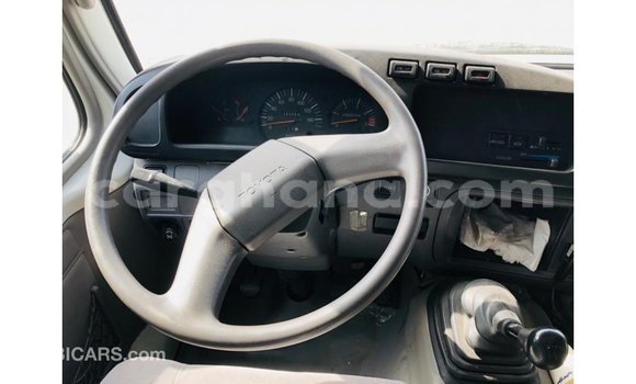Sayi Imported Toyota Coaster White Mota in Import - Dubai a Ashanti Sayi Imported Toyota Coaster White Mota in Import - Dubai a Ashanti