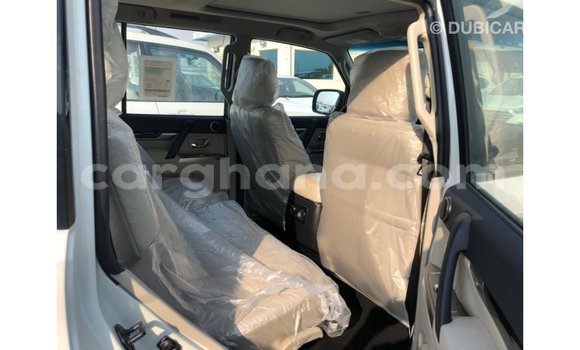 Ra Imported Mitsubishi Pajero funfun Ọkọ̀ in Import - Dubai ni Ashanti Ra Imported Mitsubishi Pajero funfun Ọkọ̀ in Import - Dubai ni Ashanti