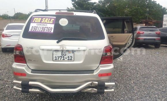 Sayi Na hannu Toyota Highlander M Mota in Accra a Greater Accra Sayi Na hannu Toyota Highlander M Mota in Accra a Greater Accra