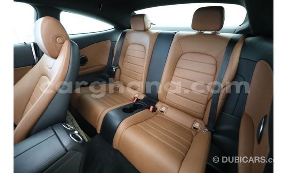 Ra Imported Mercedes‒Benz 600 funfun Ọkọ̀ in Import - Dubai ni Ashanti Ra Imported Mercedes‒Benz 600 funfun Ọkọ̀ in Import - Dubai ni Ashanti