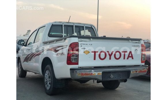 Ra Imported Toyota Hilux funfun Ọkọ̀ in Import - Dubai ni Ashanti Ra Imported Toyota Hilux funfun Ọkọ̀ in Import - Dubai ni Ashanti