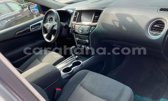 Buy Used Nissan Pathfinder White Car in Accra in Greater Accra Buy Used Nissan Pathfinder White Car in Accra in Greater Accra