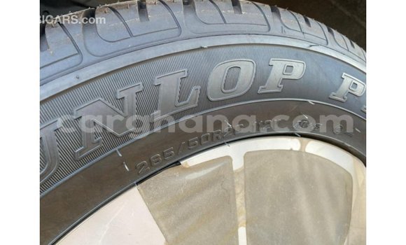 Buy Import Toyota Land Cruiser White Car in Import - Dubai in Ashanti Buy Import Toyota Land Cruiser White Car in Import - Dubai in Ashanti