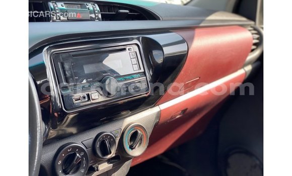 Sayi Imported Toyota Hilux White Mota in Import - Dubai a Ashanti Sayi Imported Toyota Hilux White Mota in Import - Dubai a Ashanti