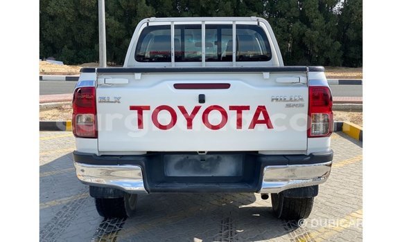 Buy Import Toyota Hilux White Car in Import - Dubai in Ashanti Buy Import Toyota Hilux White Car in Import - Dubai in Ashanti