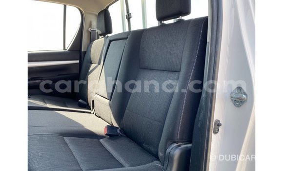 Buy Import Toyota Hilux White Car in Import - Dubai in Ashanti Buy Import Toyota Hilux White Car in Import - Dubai in Ashanti