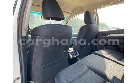 Buy Import Toyota Hilux White Car in Import - Dubai in Ashanti Buy Import Toyota Hilux White Car in Import - Dubai in Ashanti