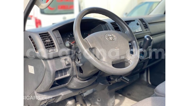 Big with watermark toyota hiace ashanti import dubai 13095