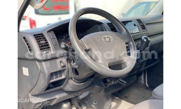 Buy Import Toyota Hiace White Car in Import - Dubai in Ashanti Buy Import Toyota Hiace White Car in Import - Dubai in Ashanti