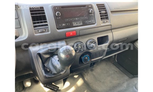 Buy Import Toyota Hiace White Car in Import - Dubai in Ashanti Buy Import Toyota Hiace White Car in Import - Dubai in Ashanti