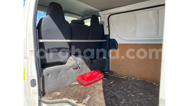 Big with watermark toyota hiace ashanti import dubai 13095