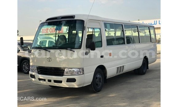 Ra Imported Toyota Coaster funfun Ọkọ̀ in Import - Dubai ni Ashanti Ra Imported Toyota Coaster funfun Ọkọ̀ in Import - Dubai ni Ashanti