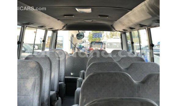 Ra Imported Toyota Coaster funfun Ọkọ̀ in Import - Dubai ni Ashanti Ra Imported Toyota Coaster funfun Ọkọ̀ in Import - Dubai ni Ashanti