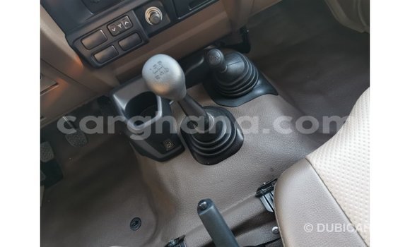 Ra Imported Toyota Land Cruiser funfun Ọkọ̀ in Import - Dubai ni Ashanti Ra Imported Toyota Land Cruiser funfun Ọkọ̀ in Import - Dubai ni Ashanti