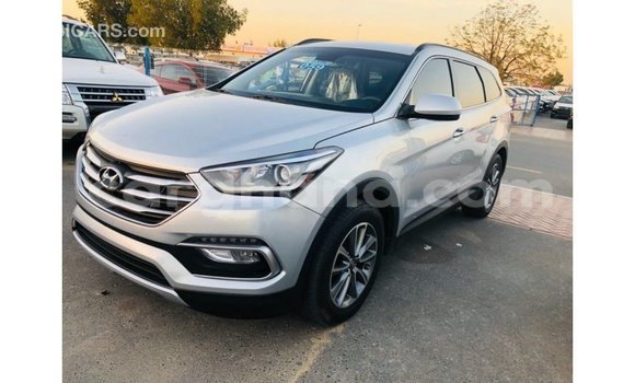 Ra Imported Hyundai Santa Fe Miiran Ọkọ̀ in Import - Dubai ni Ashanti Ra Imported Hyundai Santa Fe Miiran Ọkọ̀ in Import - Dubai ni Ashanti