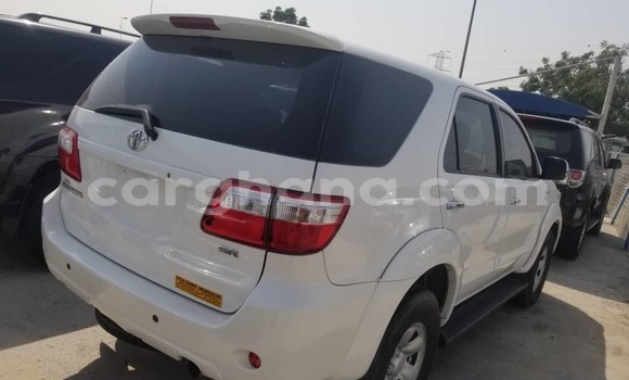 Buy Used Toyota Fortuner White Car in Tema in Greater Accra