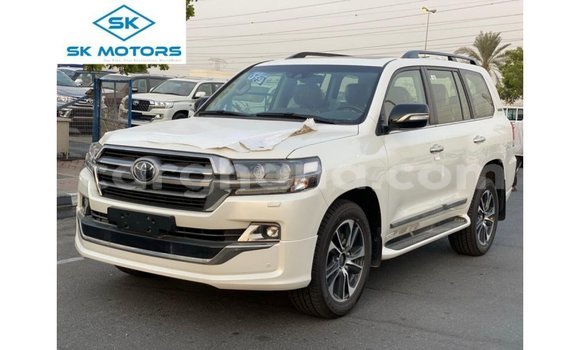 Buy Import Toyota Land Cruiser White Car in Import - Dubai in Ashanti Buy Import Toyota Land Cruiser White Car in Import - Dubai in Ashanti
