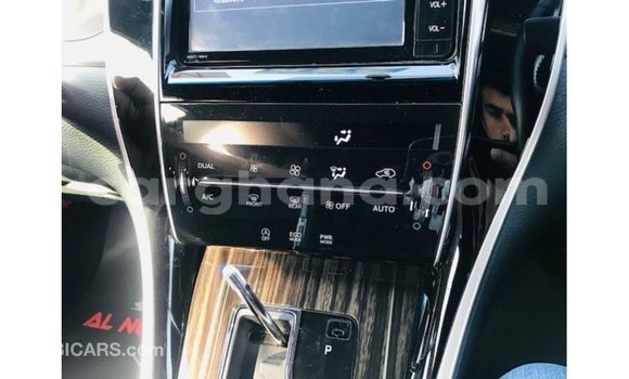 Sayi Imported Toyota Harrier Brown Mota in Import - Dubai a Ashanti Sayi Imported Toyota Harrier Brown Mota in Import - Dubai a Ashanti