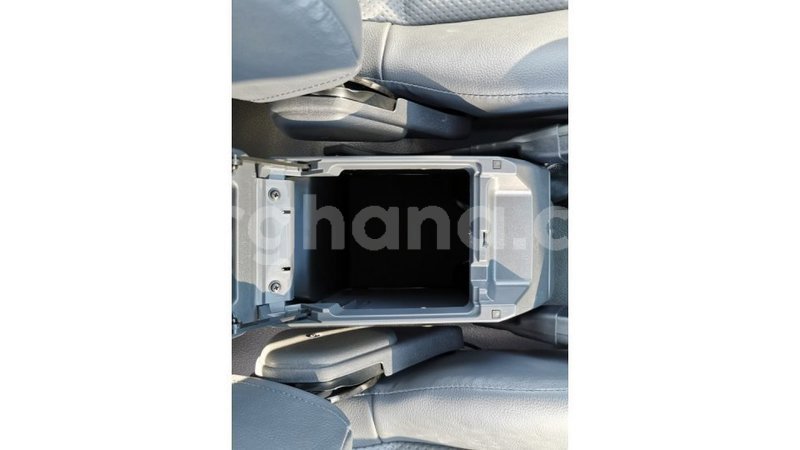 Big with watermark toyota land cruiser ashanti import dubai 13174