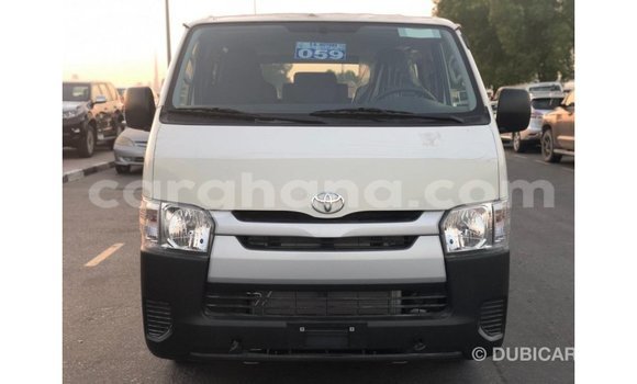 Sayi Imported Toyota Hiace White Mota in Import - Dubai a Ashanti Sayi Imported Toyota Hiace White Mota in Import - Dubai a Ashanti