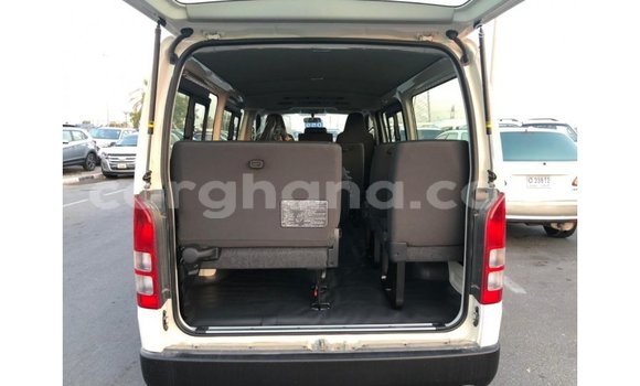 Sayi Imported Toyota Hiace White Mota in Import - Dubai a Ashanti Sayi Imported Toyota Hiace White Mota in Import - Dubai a Ashanti
