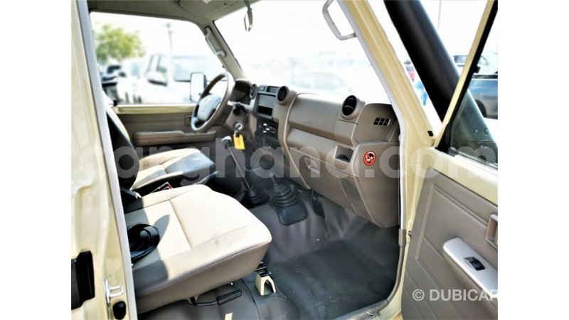 Big with watermark toyota land cruiser ashanti import dubai 13188