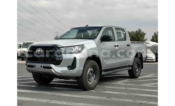 Sayi Imported Toyota Hilux Sauran Mota in Import - Dubai a Ashanti